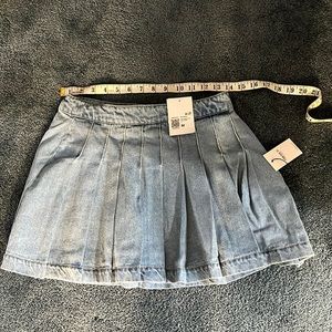 Denim pleated skirt NWT